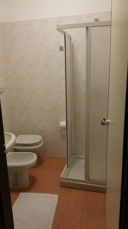 Hotel 5 Vie Almenno San Salvatore الغرفة الصورة