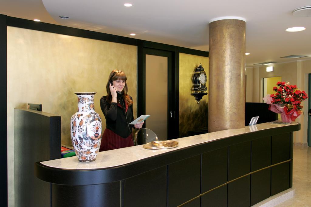 Hotel 5 Vie Almenno San Salvatore المظهر الخارجي الصورة